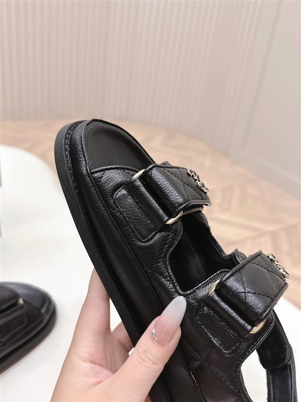 20251128184438732 280